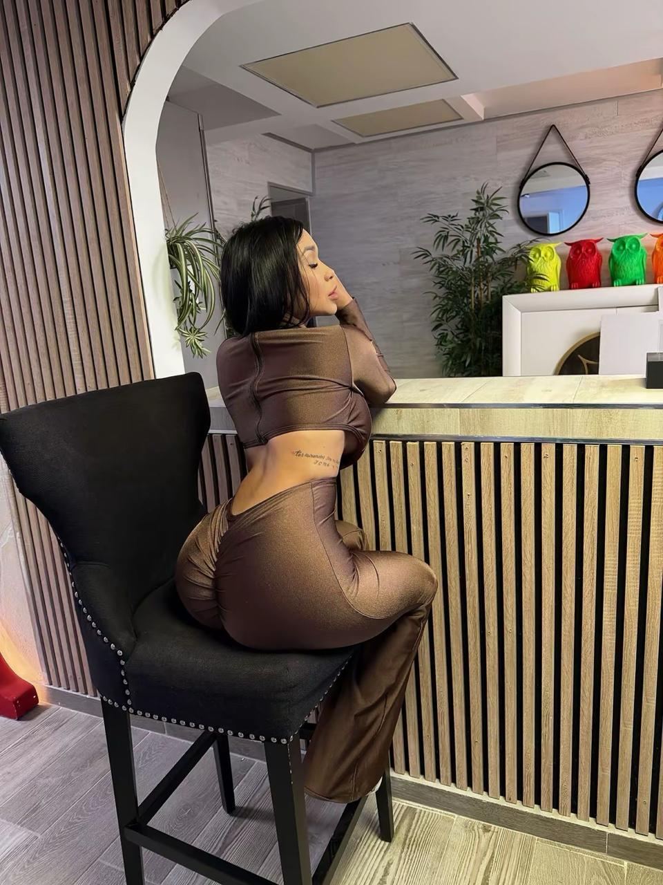 Escort - SUSEJ - Ibiza Tops